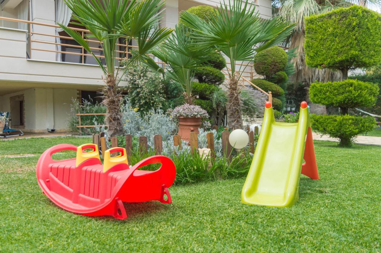 Family Resort In Vrasná Esterno foto