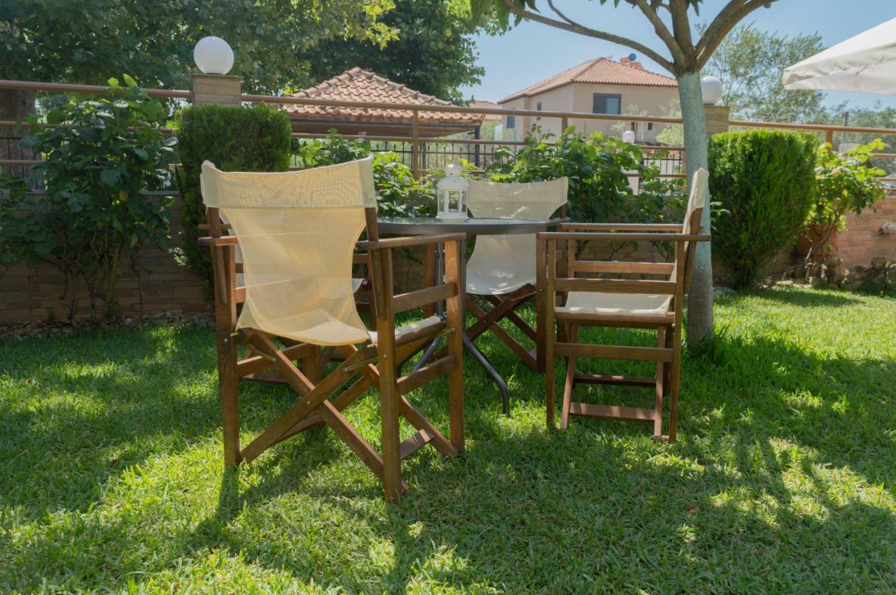 Family Resort In Vrasná Esterno foto